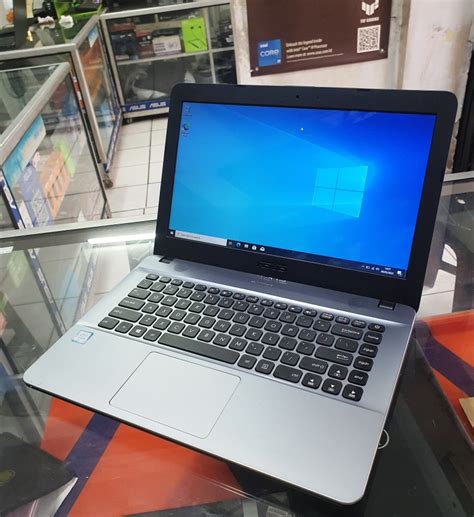 X441UA .